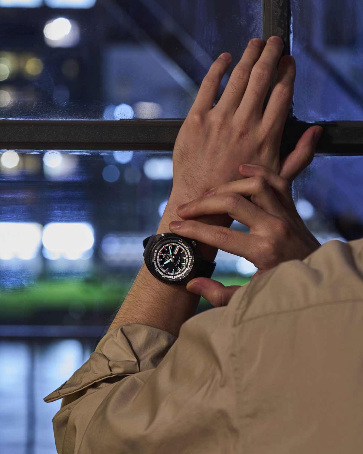 Ρολόι ORIENT Neo Sports Automatic Black Leather Strap