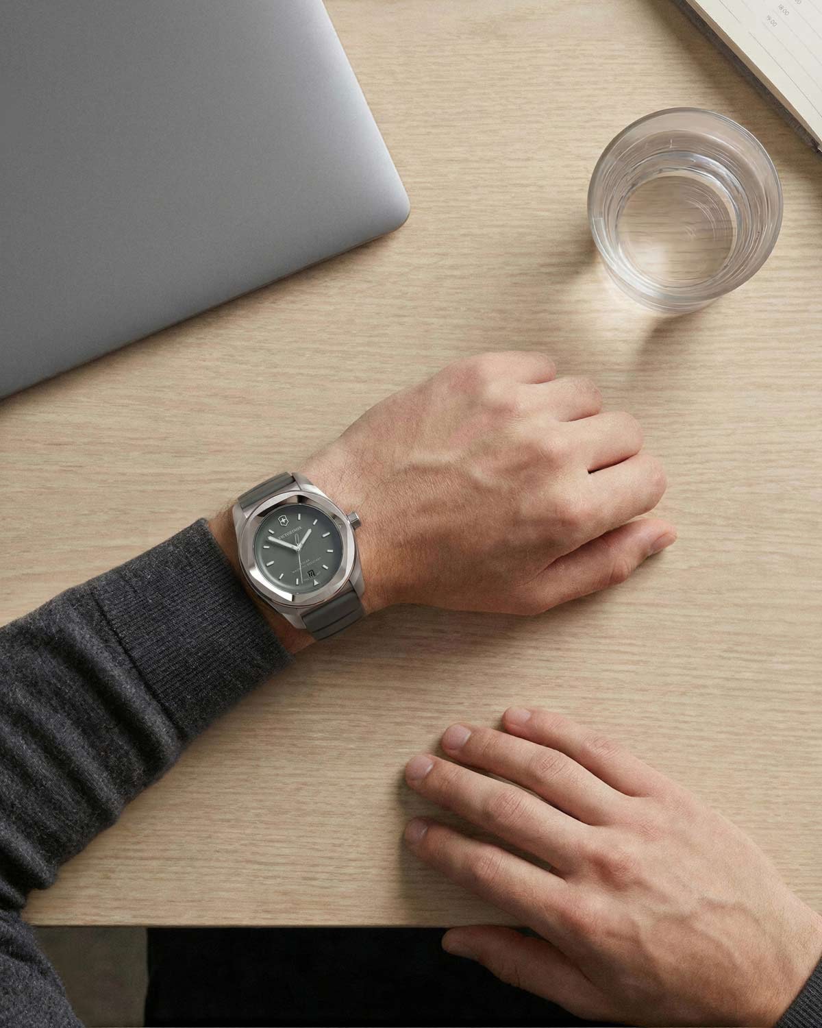 Ρολόι VICTORINOX Concept One Solar Grey Rubber Strap