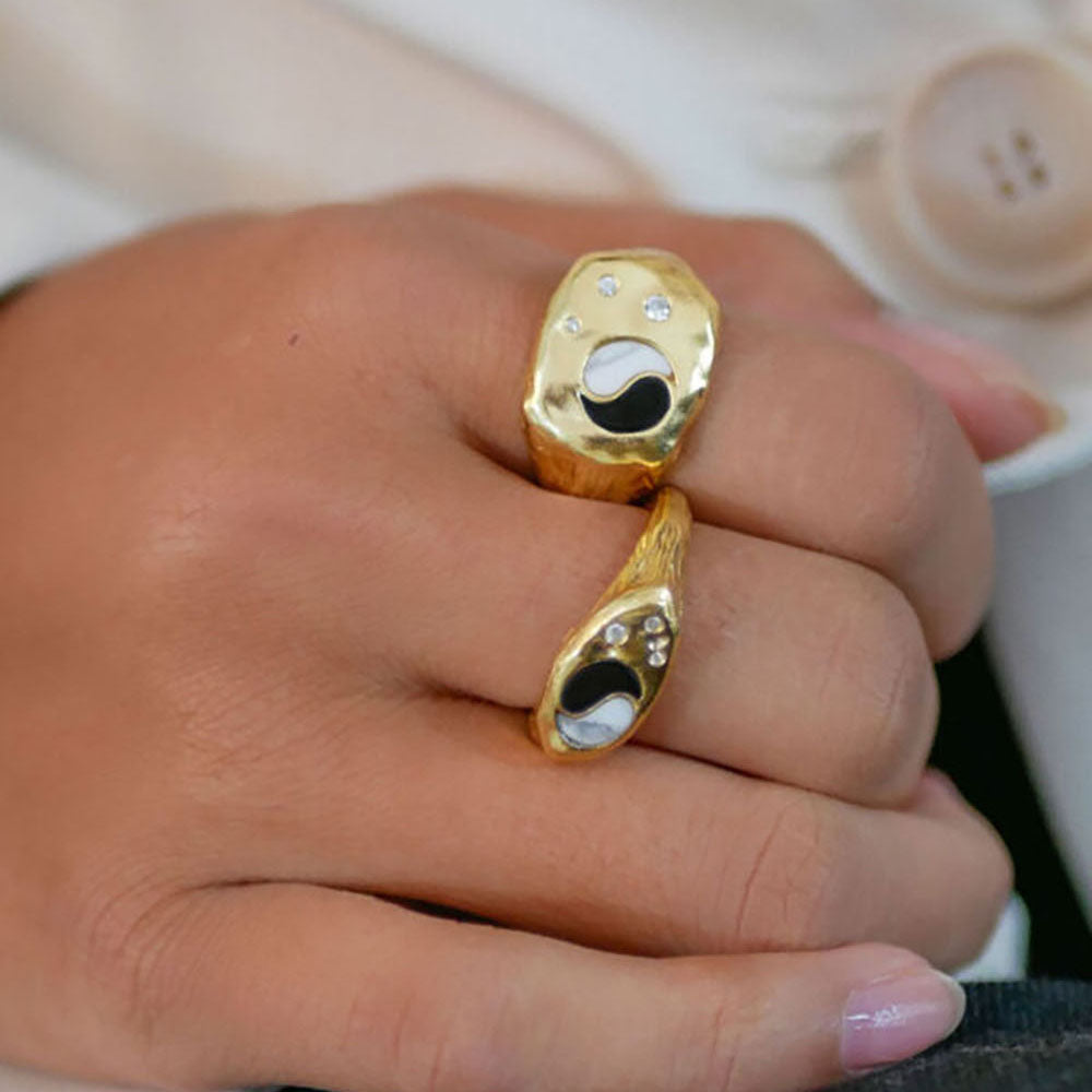 Enamel Ring Yin Yang R62GM