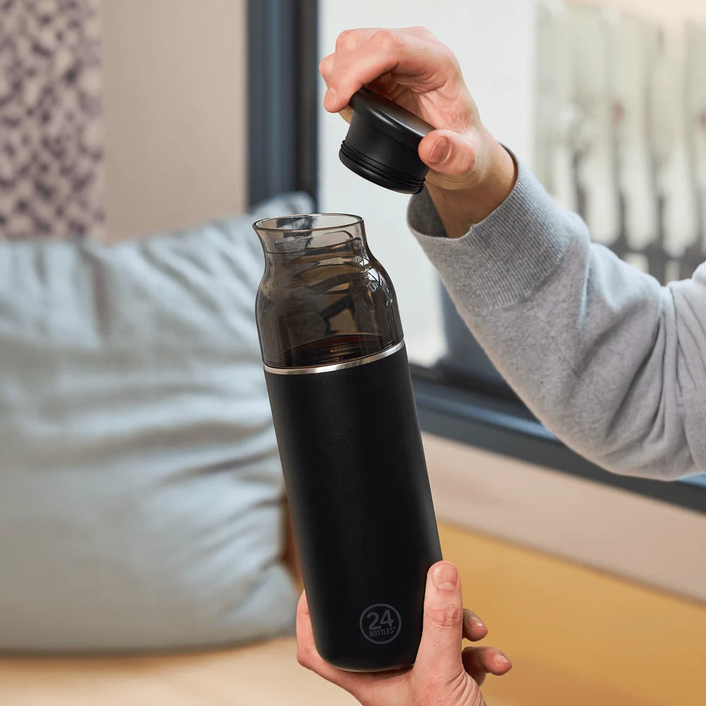 24BOTTLES Casa Carafe 1000ml Tuxedo Black