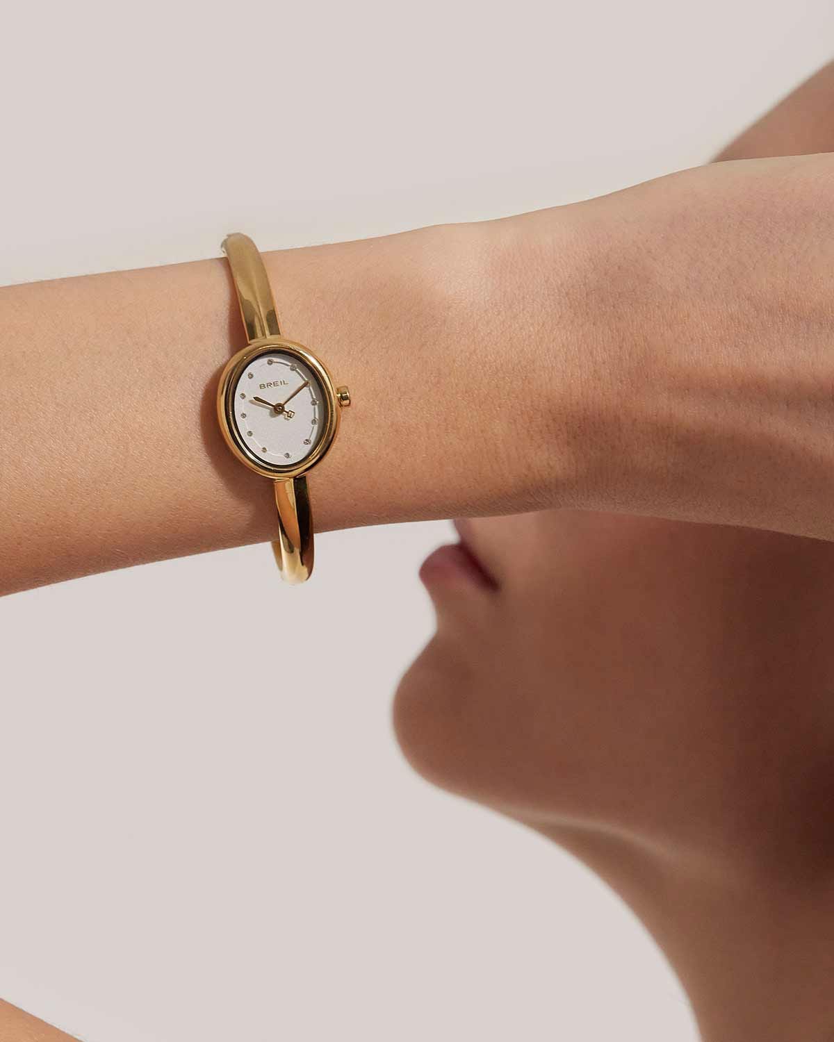 Ρολόι BREIL Hoop Crystals Gold Stainless Steel Bracelet