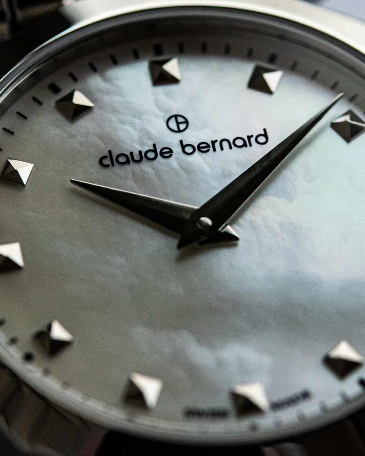 Γυναικείο ρολόι CLAUDE BERNARD Dress Code με μπρασελέ από ανοξείδωτο ατσάλι