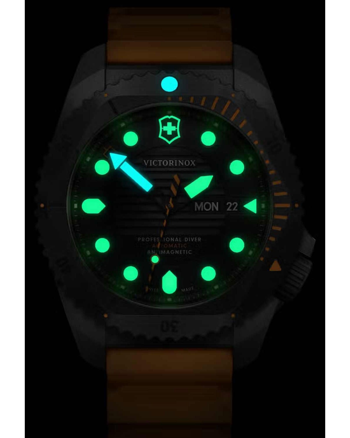Ρολόι VICTORINOX Dive Pro Automatic Orange Rubber Strap
