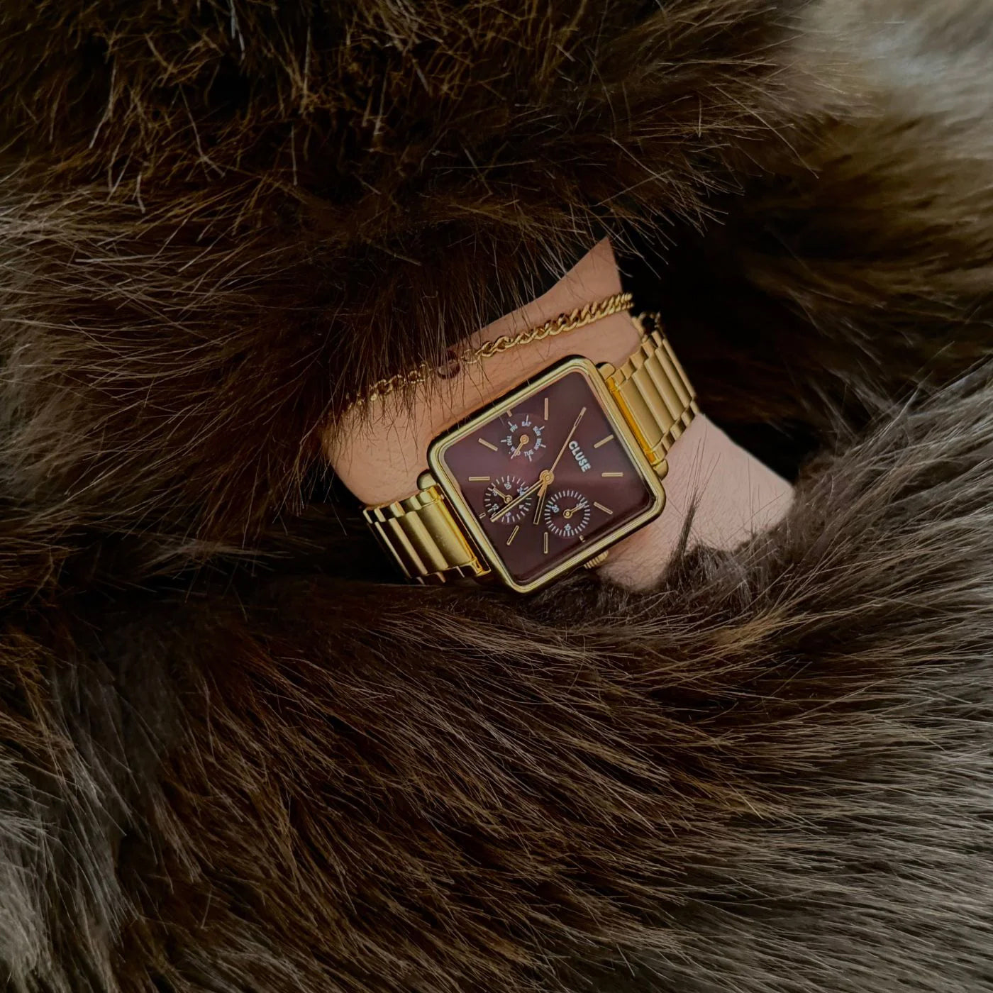 Cluse Gift Box La Tétragone Multifunction Watch Steel, Dark Cherry & Bead Bracelet, Gold Color
