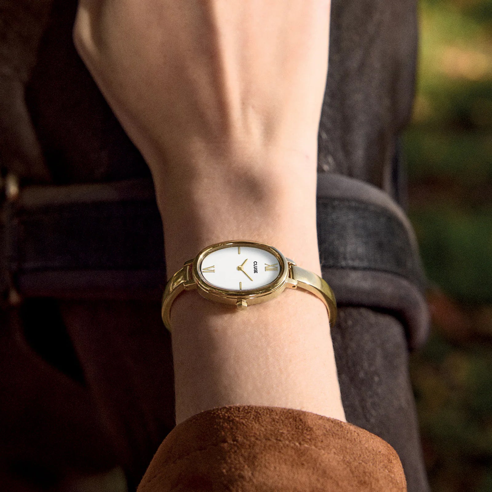 CLUSE Retro 70's Watch Steel Forest Green Gold Color