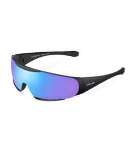 Τα γυαλιά ηλίου Meller Badu Black Sky συνδυάζουν δυναμικό design και προηγμένη τεχνολογία για ένα look που ξεχωρίζει.