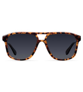 Τα γυαλιά ηλίου Meller Dara Tigris Carbon επαναπροσδιορίζουν το κλασικό aviator με μια σύγχρονη και δυναμική προσέγγιση.