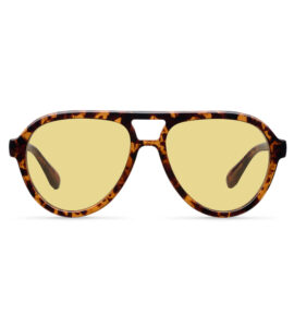 Τα γυαλιά ηλίου Meller Kena Tigris Yellow είναι μια φωτεινή και εκφραστική εκδοχή του aviator στυλ, σχεδιασμένα για να τραβούν τα βλέμματα.