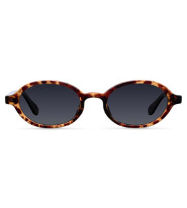 Τα γυαλιά ηλίου Meller Oba Tigris Carbon είναι η απόλυτη έκφραση της διακριτικής κομψότητας, συνδυάζοντας τον κλασικό carey σκελετό