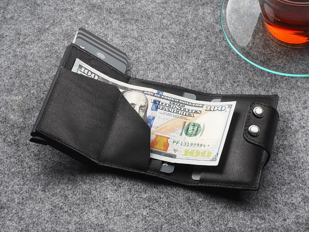 pul_217214101_main7_FKIQD97